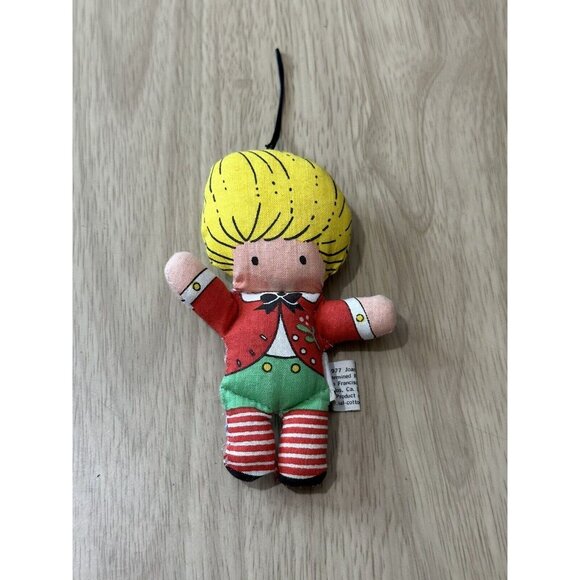 Vintage 1977 Joan Walsh Anglund, Yellow Haired Stuffed Cloth Christmas Ornament - Picture 3 of 5